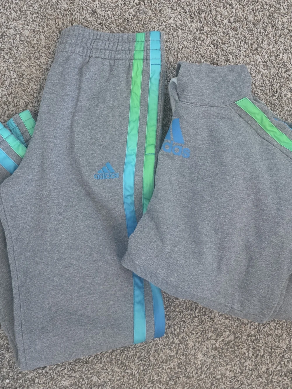 NWOT Boys Adidas Kids' Gray Sweat Shorts with Blue & Green Stripes Size XL